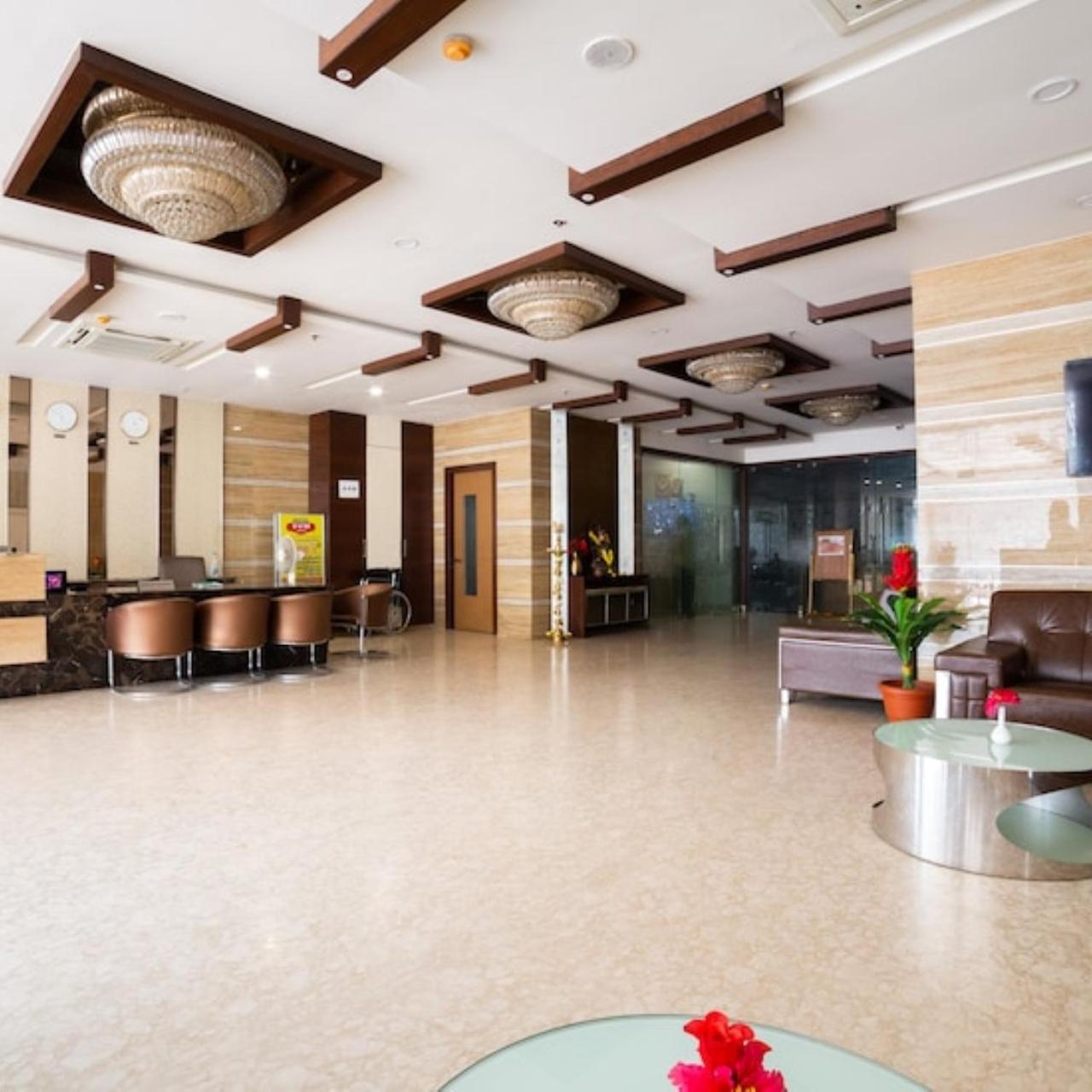 היידראבד Hotel Svm Grand Medipally מראה חיצוני תמונה