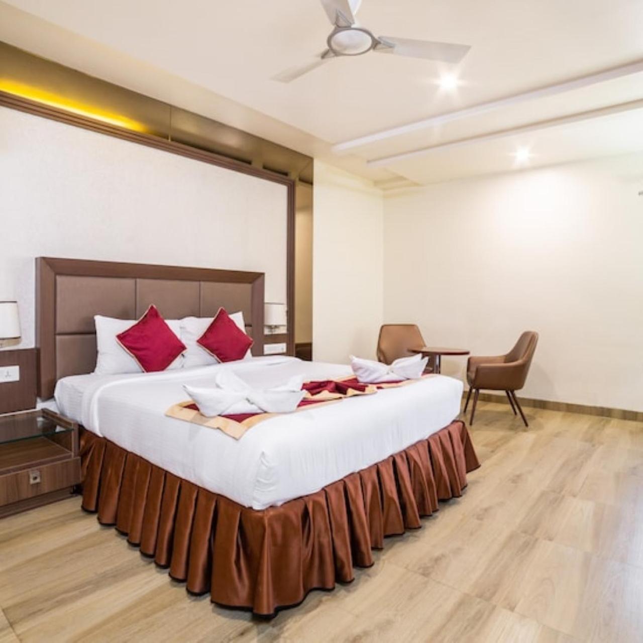 היידראבד Hotel Svm Grand Medipally מראה חיצוני תמונה