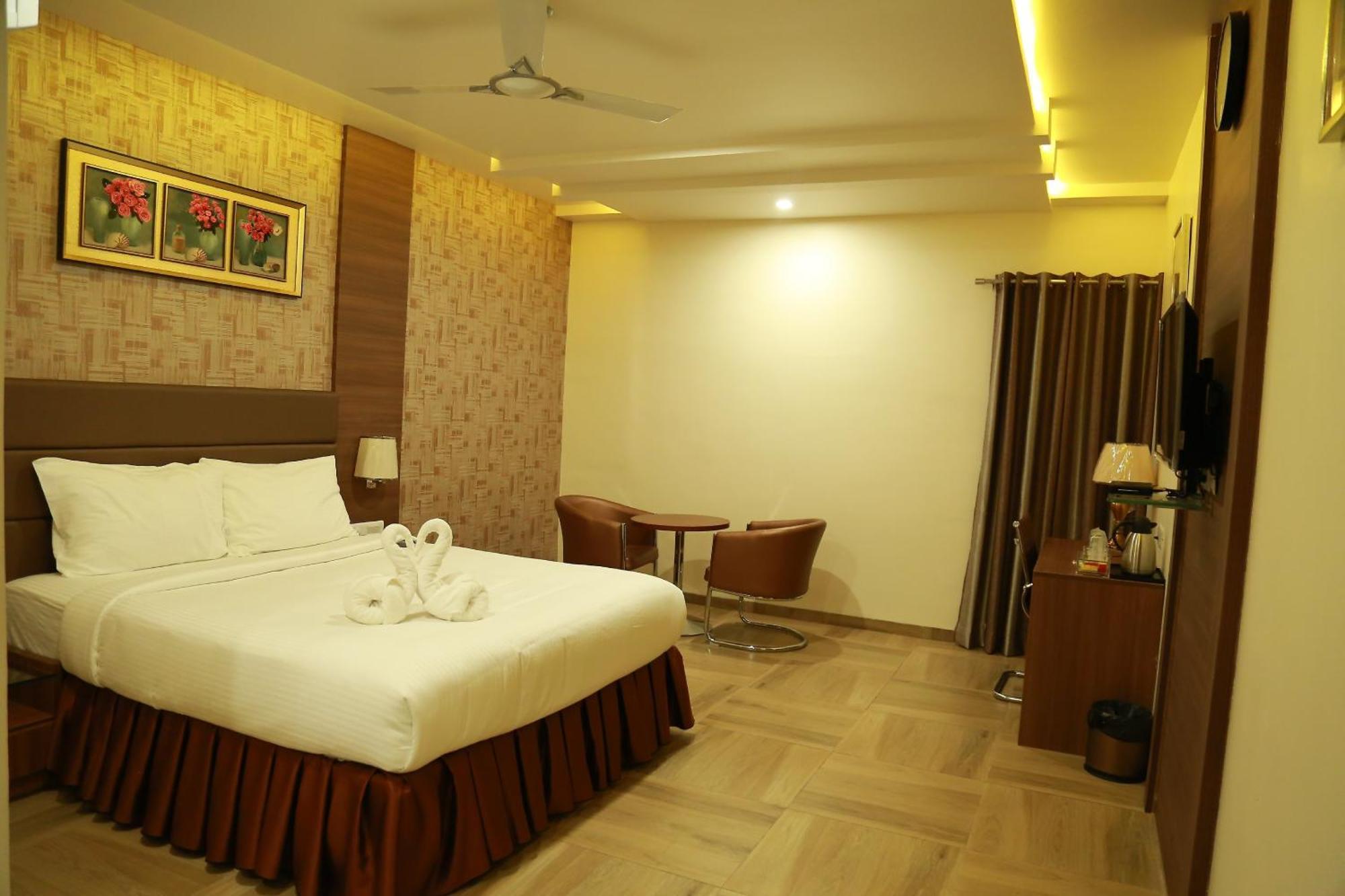 היידראבד Hotel Svm Grand Medipally מראה חיצוני תמונה